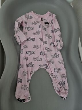 Nike Baby Girl Pink Logo Print Footed One-Piece Y2k Font